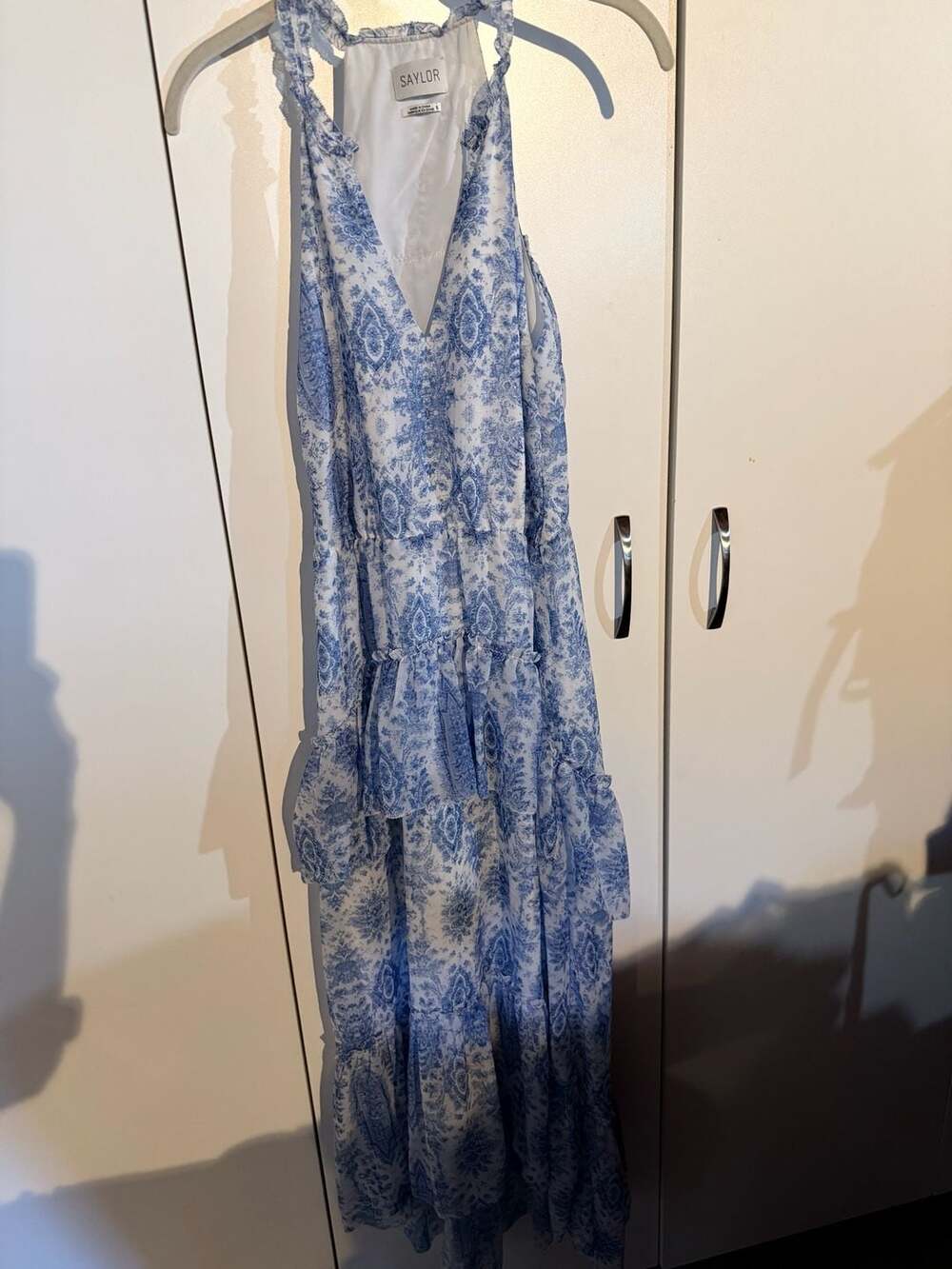 Saylor Britney Maxi Dress in Multi size Small